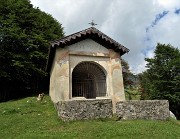 80 Alla santella di San Rocco, dedicata alla Madonna